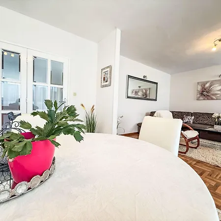 Holiday home Karlo By Interhome Posedarje