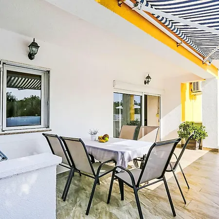 Karlo By Interhome * 포세다르예